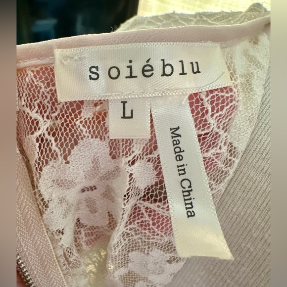 Partial lace dress by Soieblu - Picture 4 of 5
